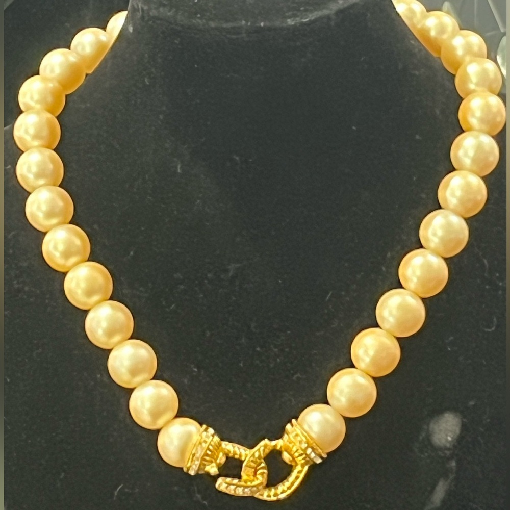 Ivana Trump jewelry vintage bold pearl necklace crystal gold statement piece HSN